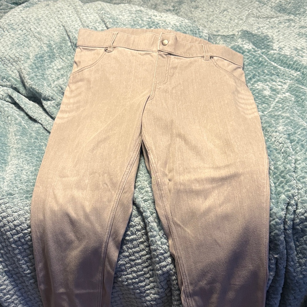HUE Soft Gray Pants